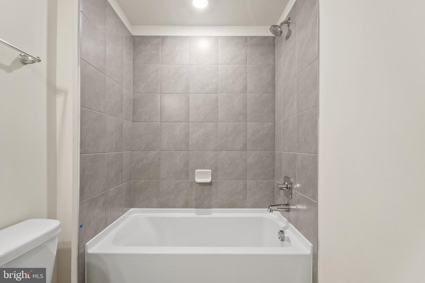 469 Ensemble Way photo 49