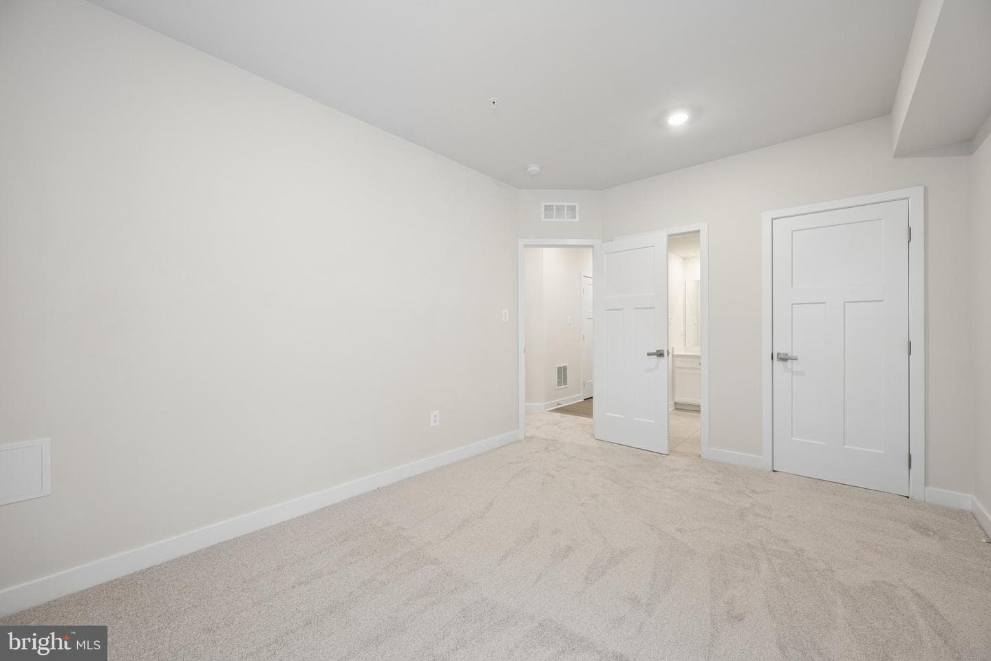 10142 Lake Linganore Blvd photo 49