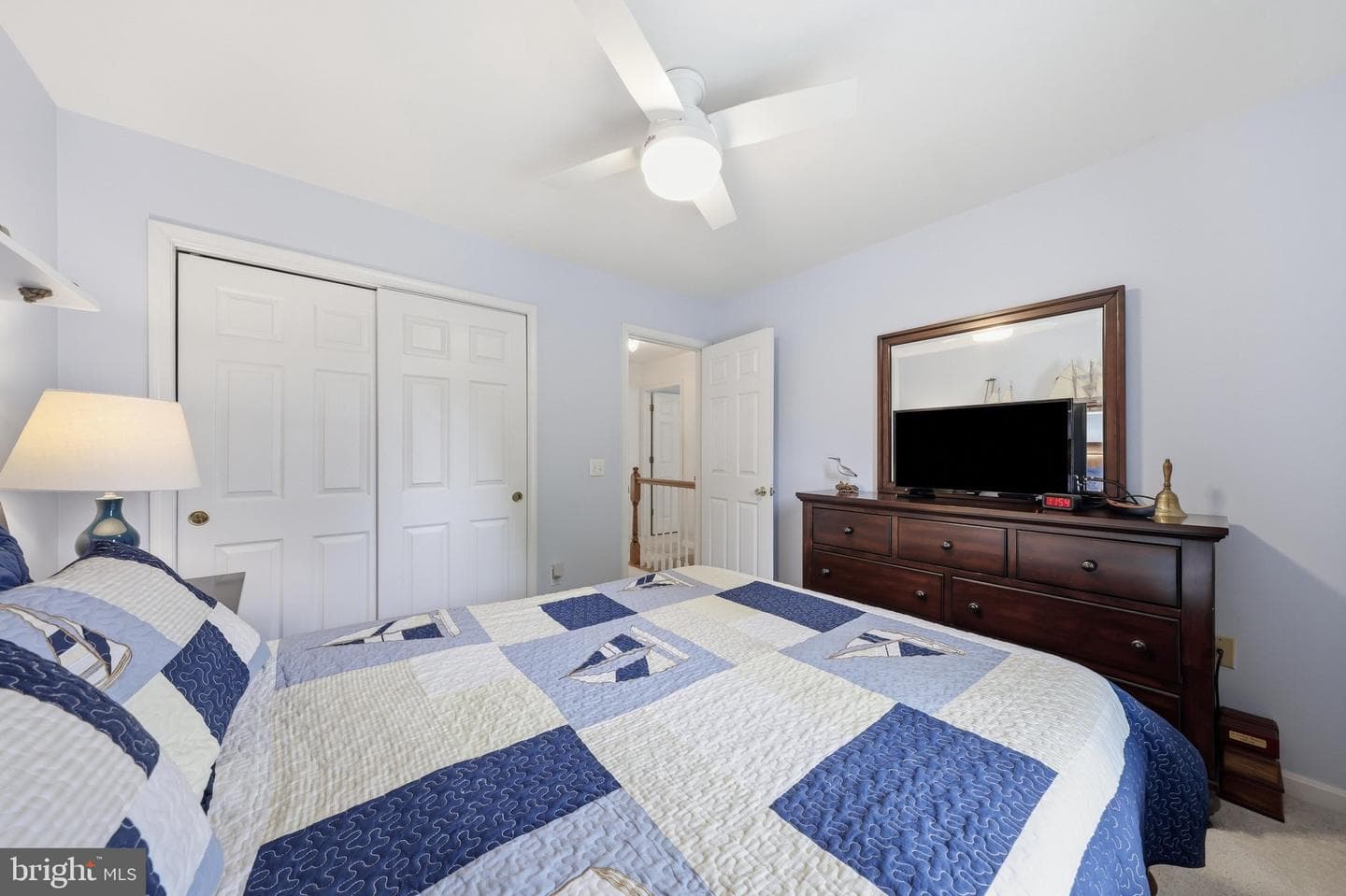 105 New Castle Court photo 25