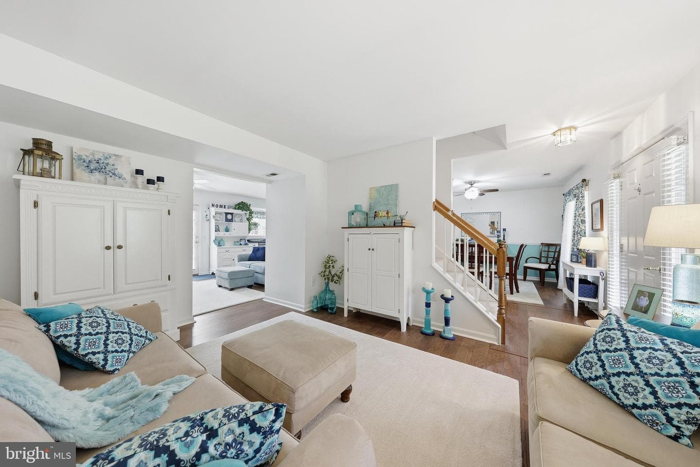 105 New Castle Court photo 4