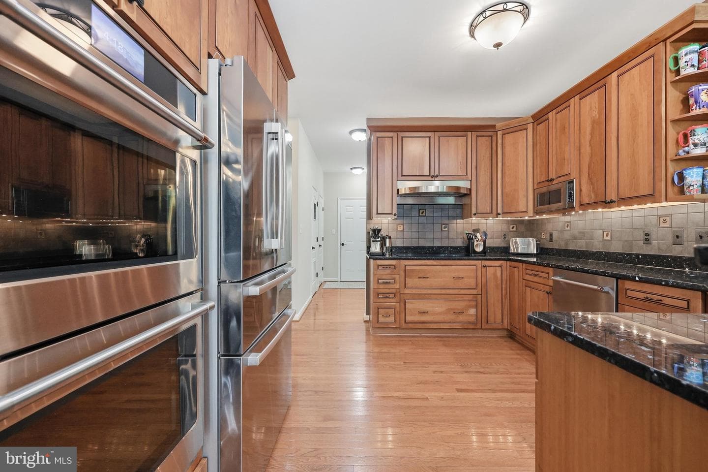 10029 Pine Tree Road photo 18