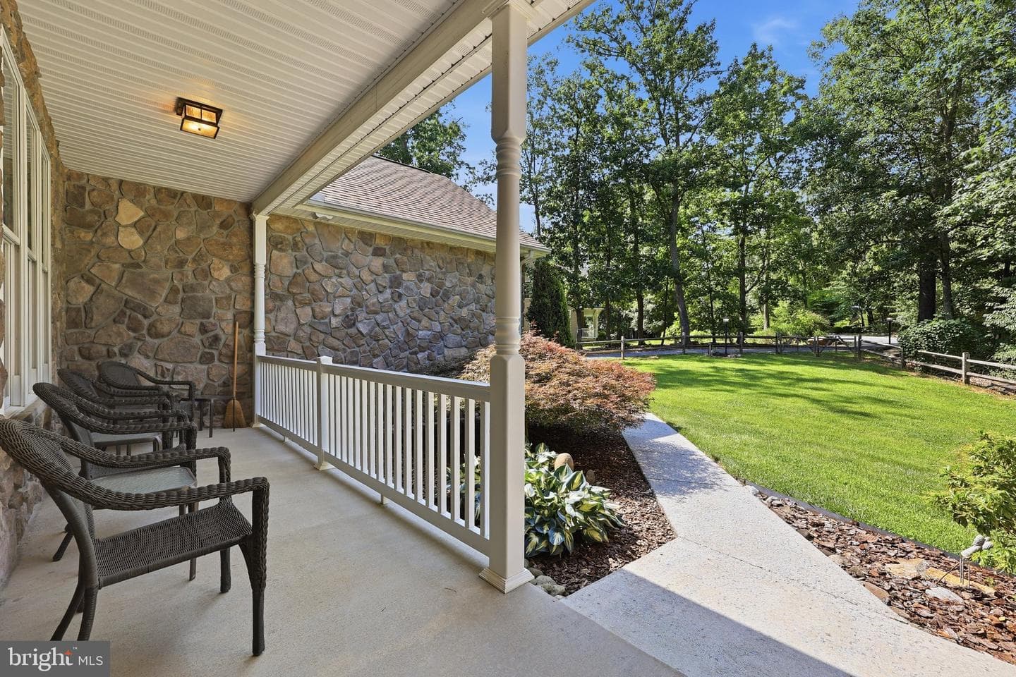 10029 Pine Tree Road photo 4