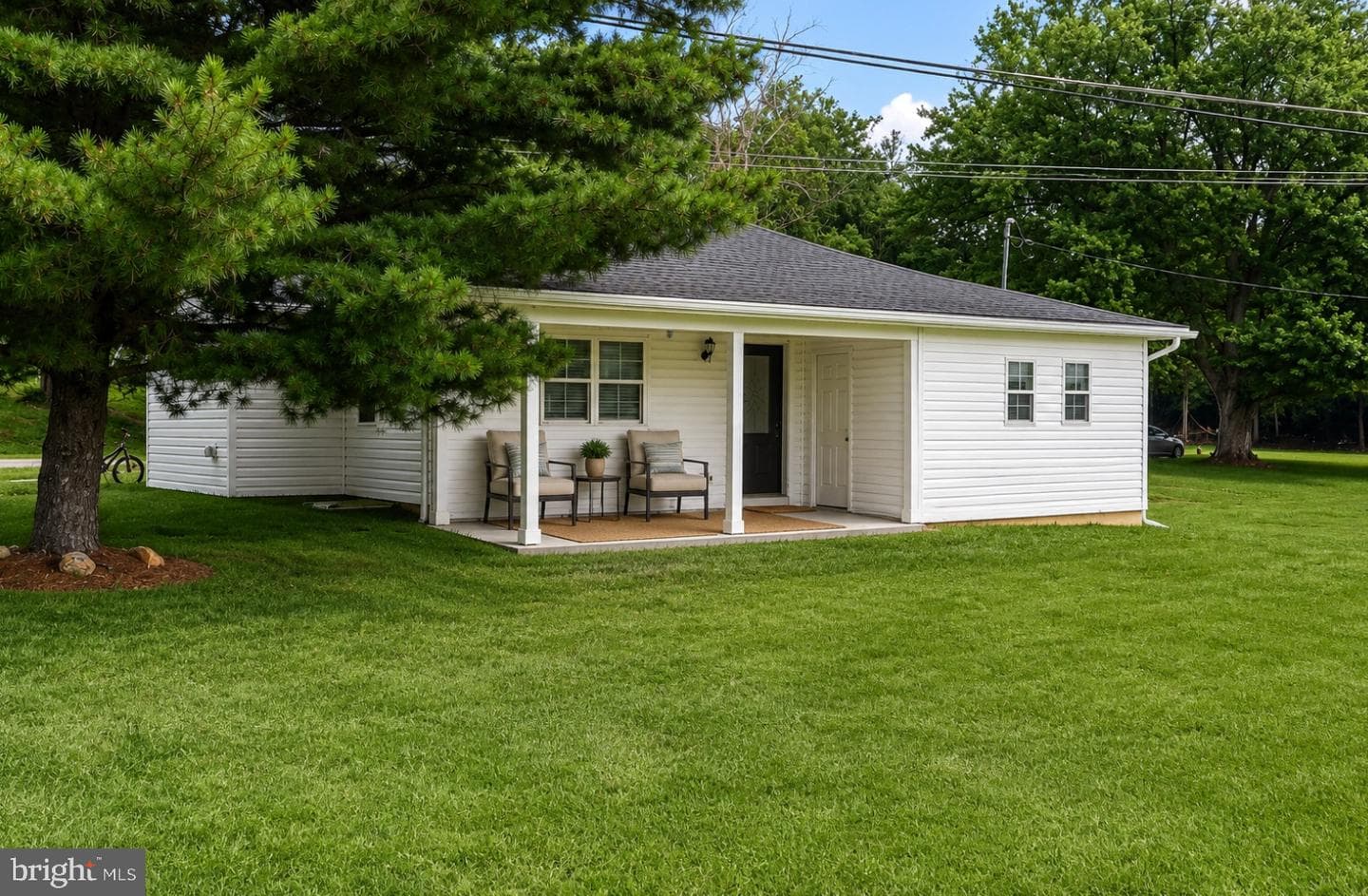 9001 Hollow Road, Middletown