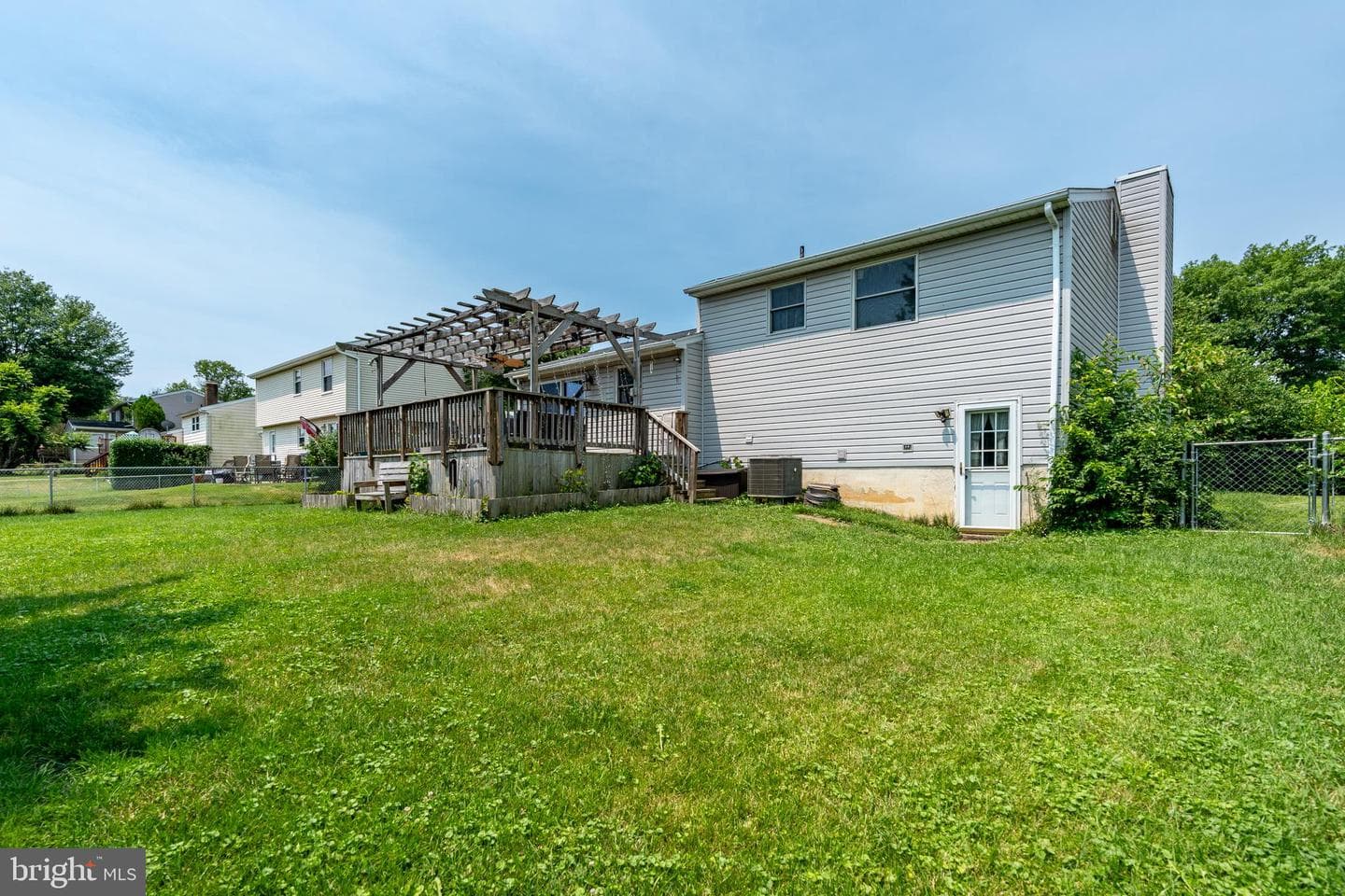 126 Challedon Drive photo 6