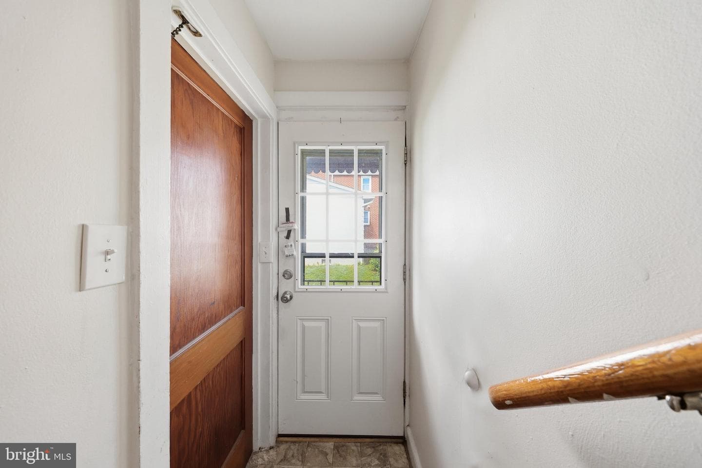624 Military Road photo 29