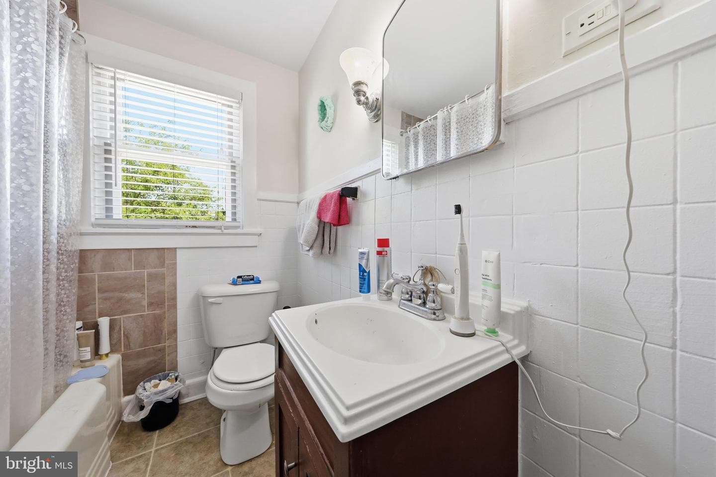 624 Military Road photo 43