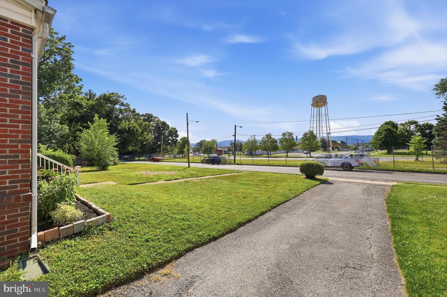 624 Military Road photo 47