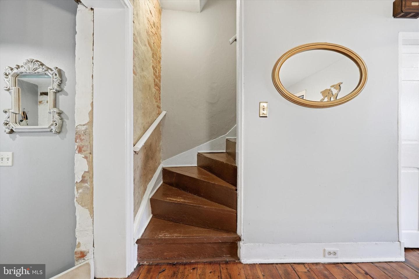 437 W South Street photo 15