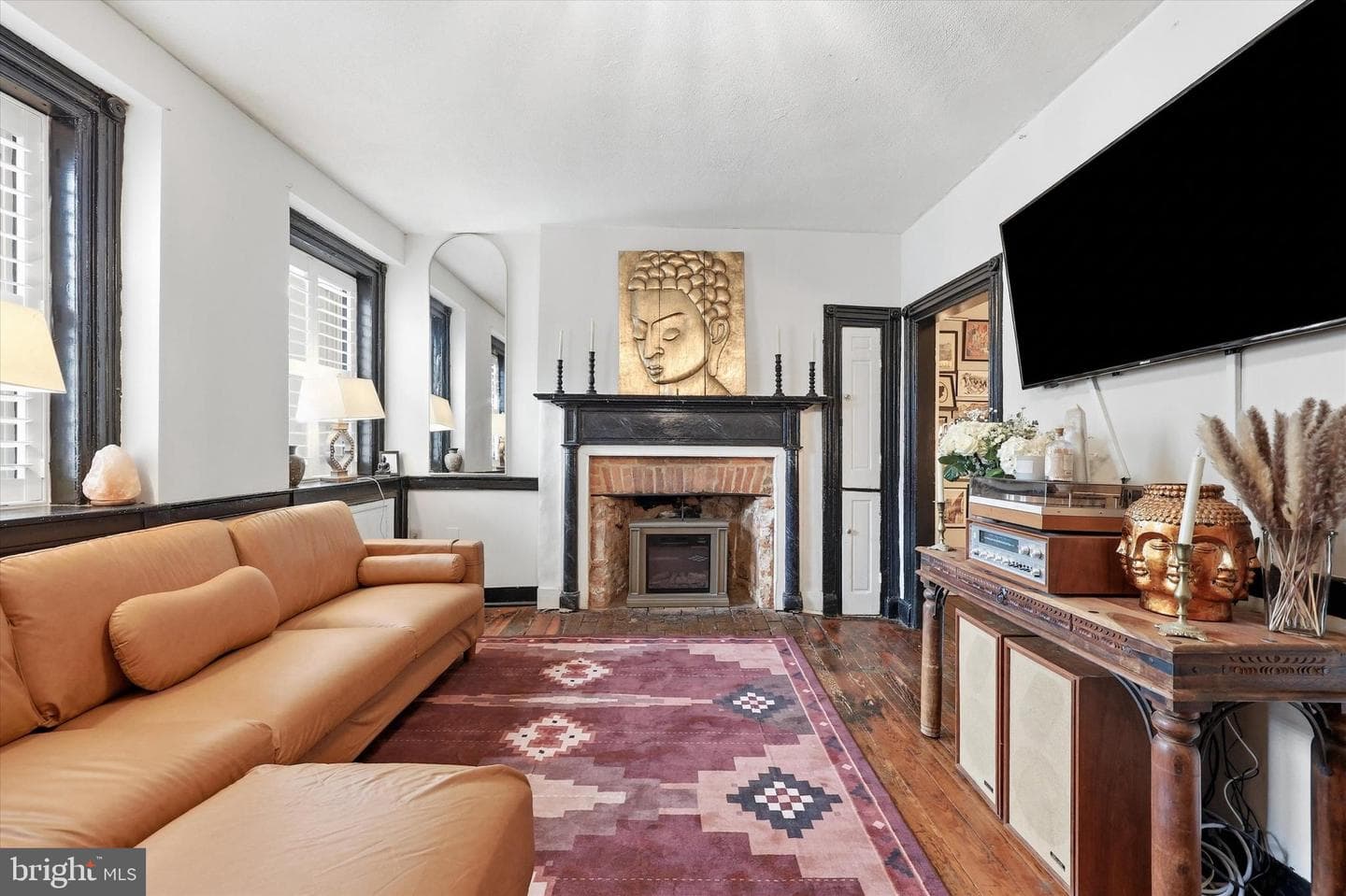 437 W South Street photo 3
