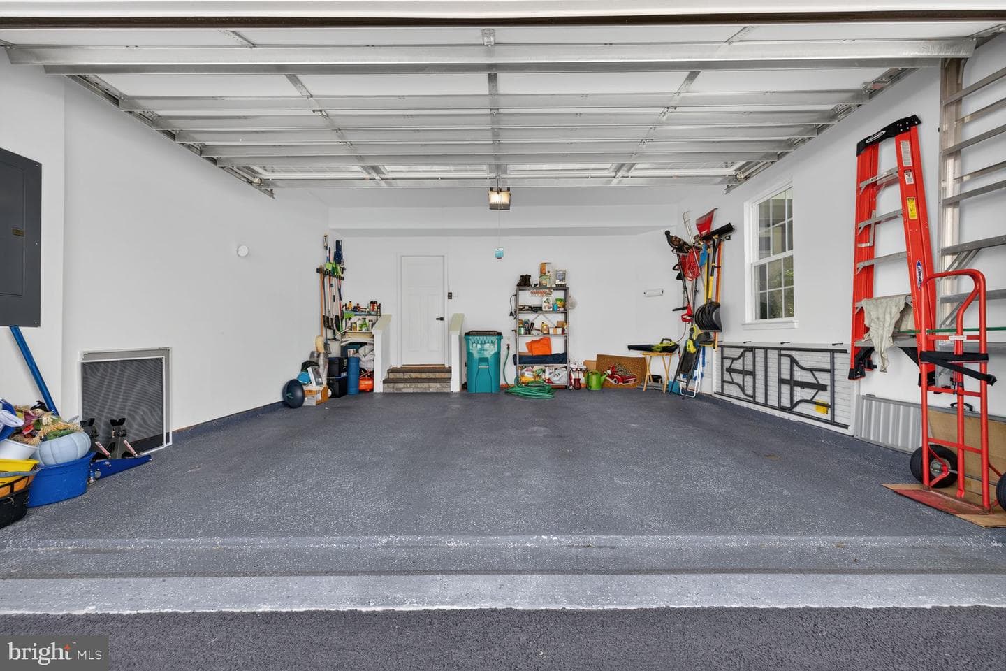 5307 Crape Myrtle Drive photo 25