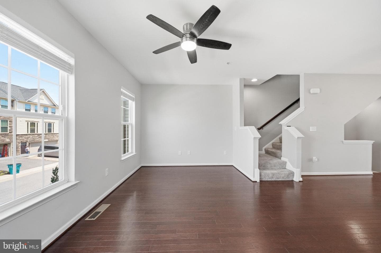 6251 Alexa Street photo 14