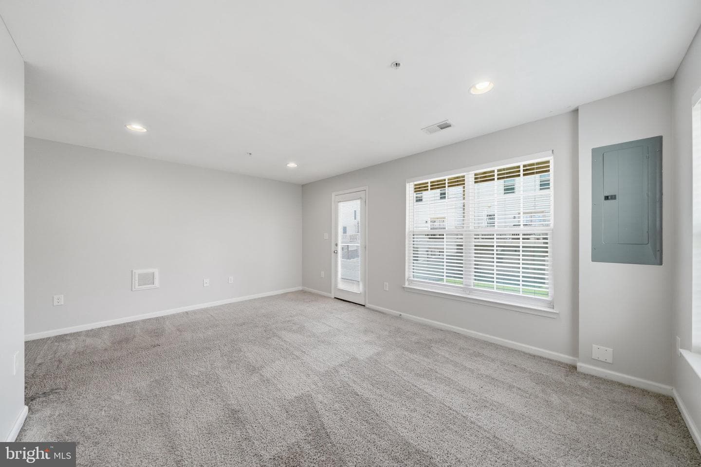 6251 Alexa Street photo 7