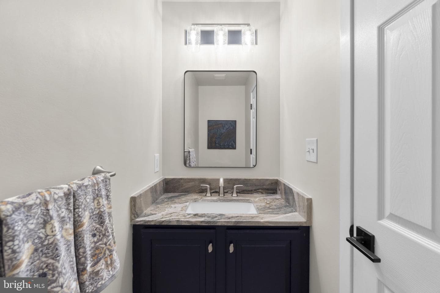 5661 Heatherfield Place photo 19