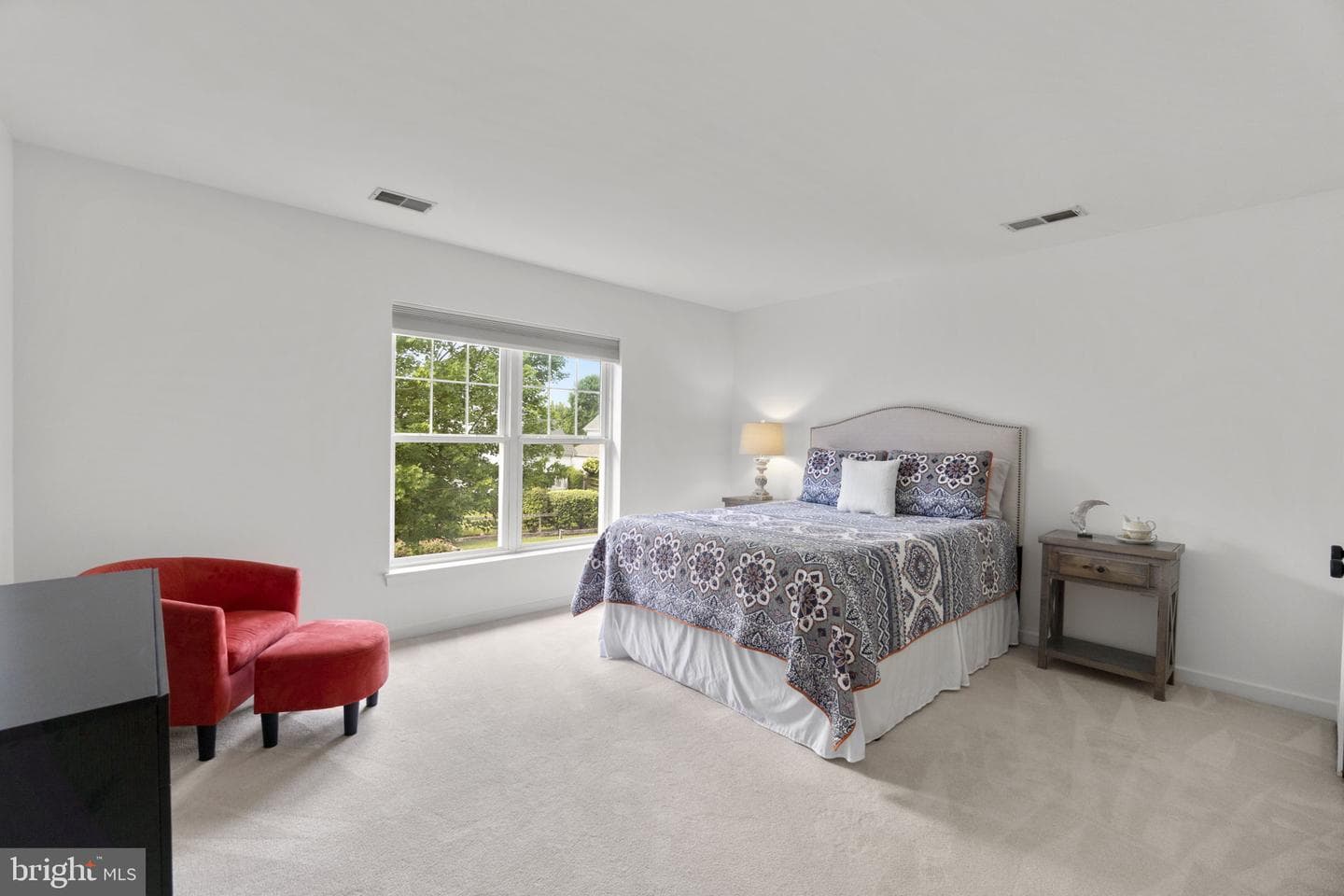 5661 Heatherfield Place photo 29