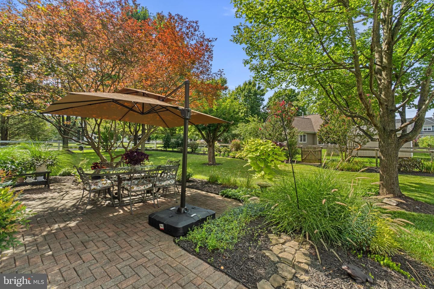 5661 Heatherfield Place photo 39