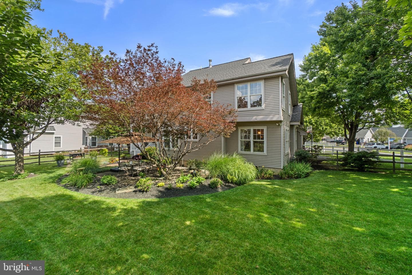 5661 Heatherfield Place photo 42