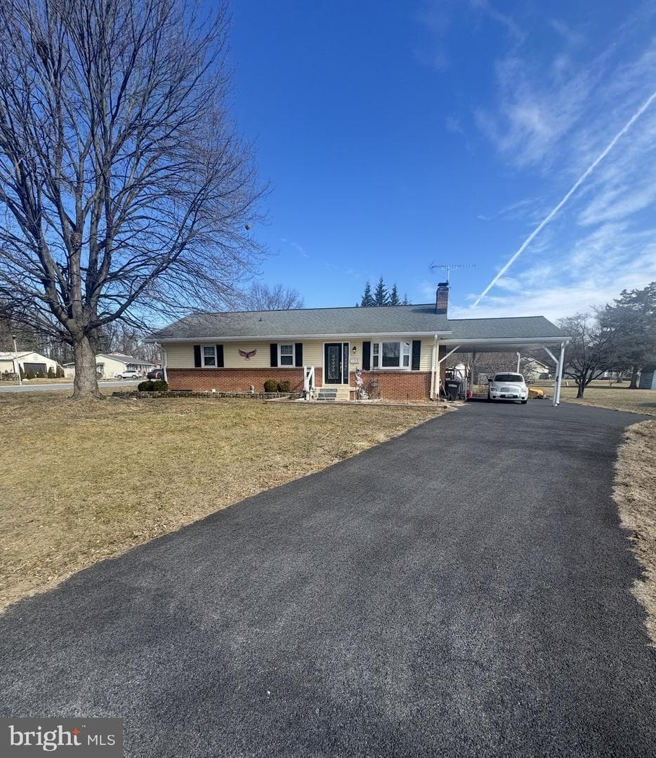 105 Locust Drive photo 1