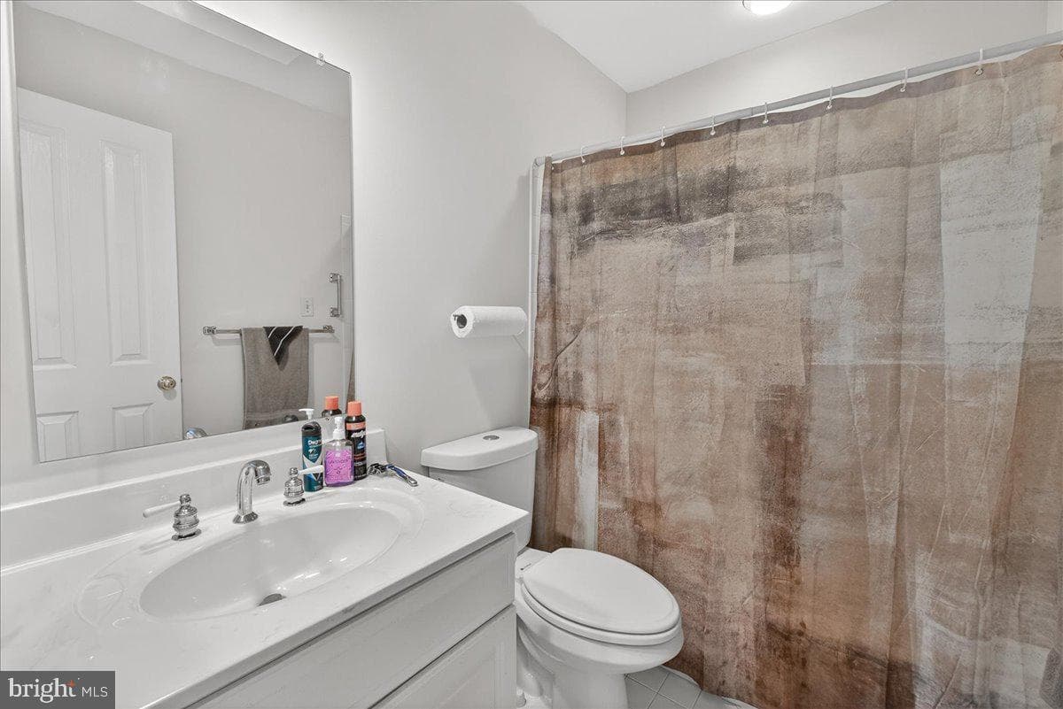 815 Dunbrooke Court photo 36