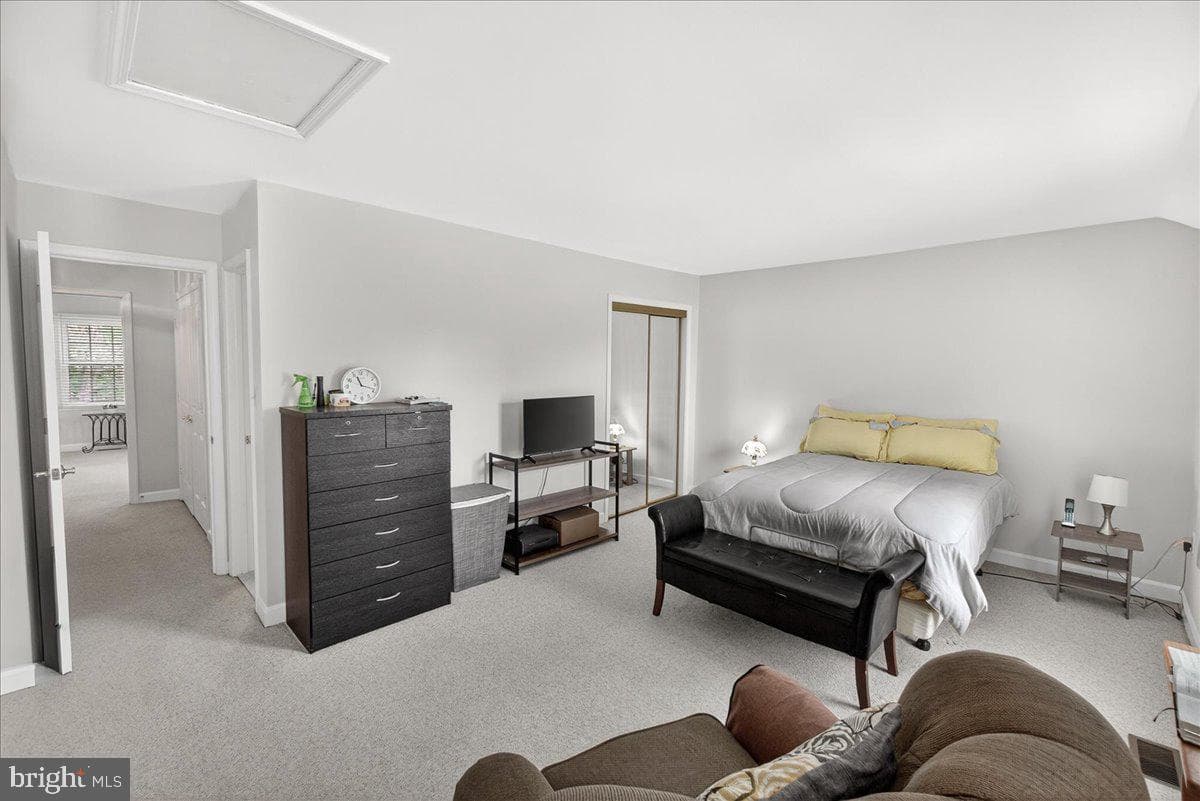 815 Dunbrooke Court photo 39