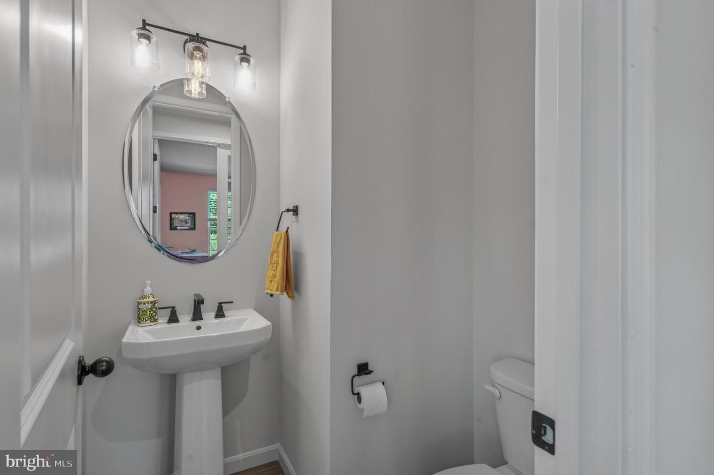 409 Karn Pl photo 26