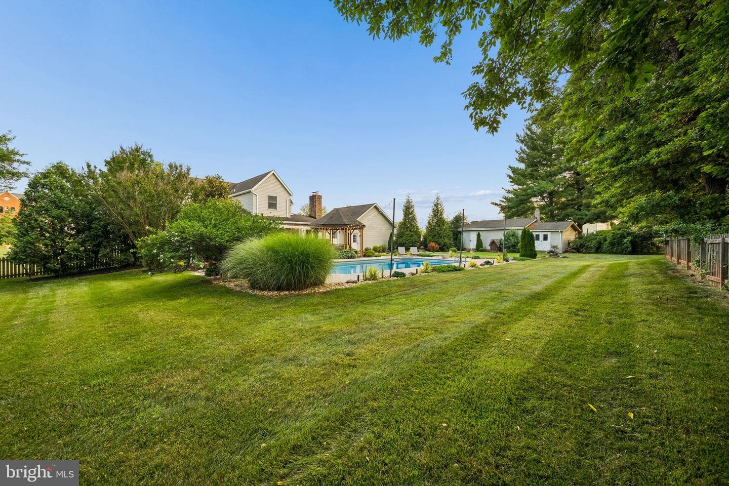 7190 Meadowbrooke Drive photo 48