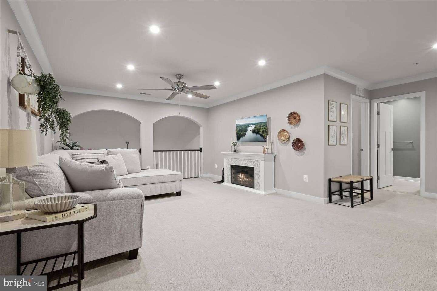6124 Margarita Way photo 37