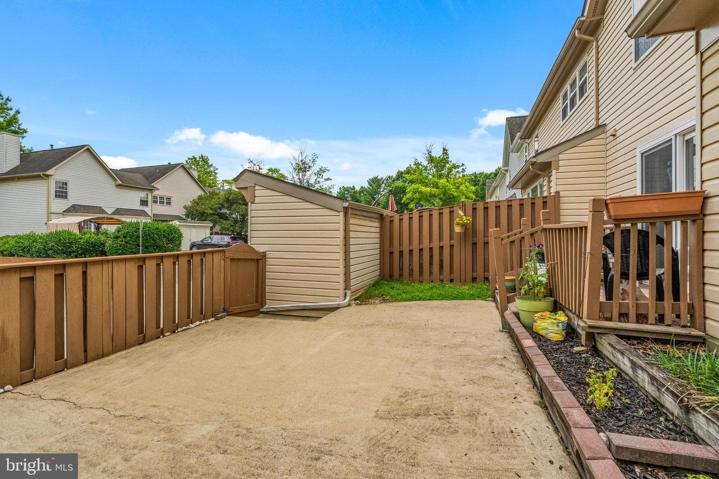 869 Waterford Drive photo 35