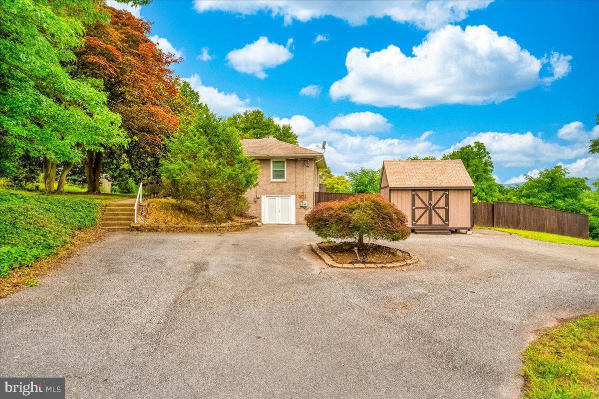 5968 Grove Hill Road, Frederick