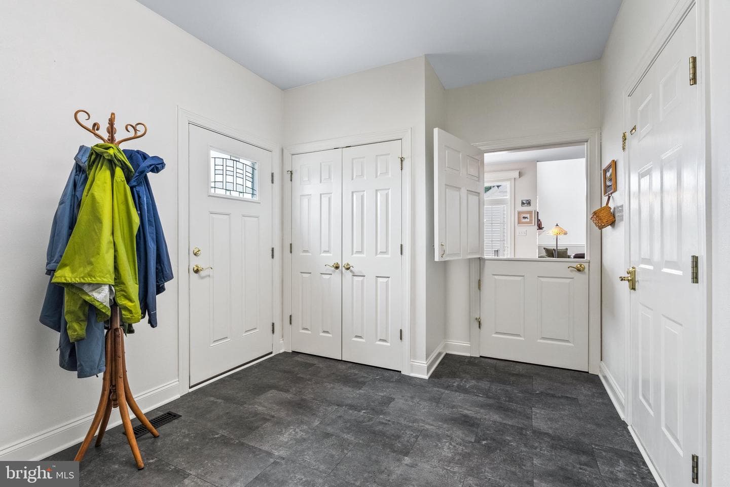5715 Doubs Road photo 18
