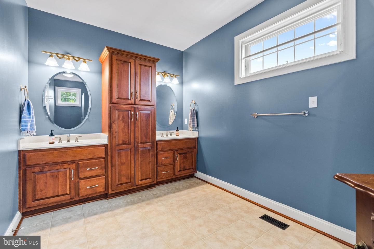 5715 Doubs Road photo 29