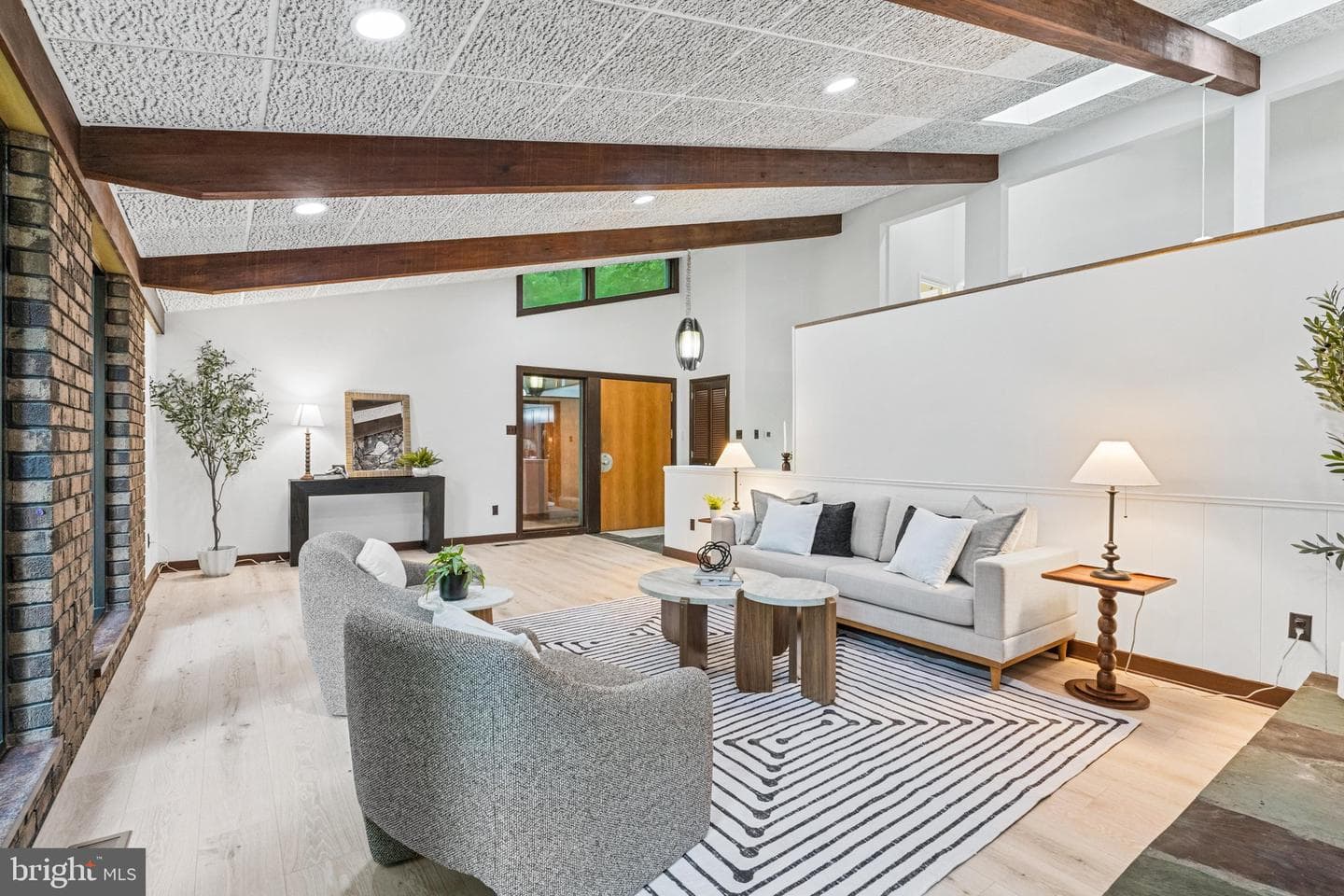 6422 Quinn Road photo 4