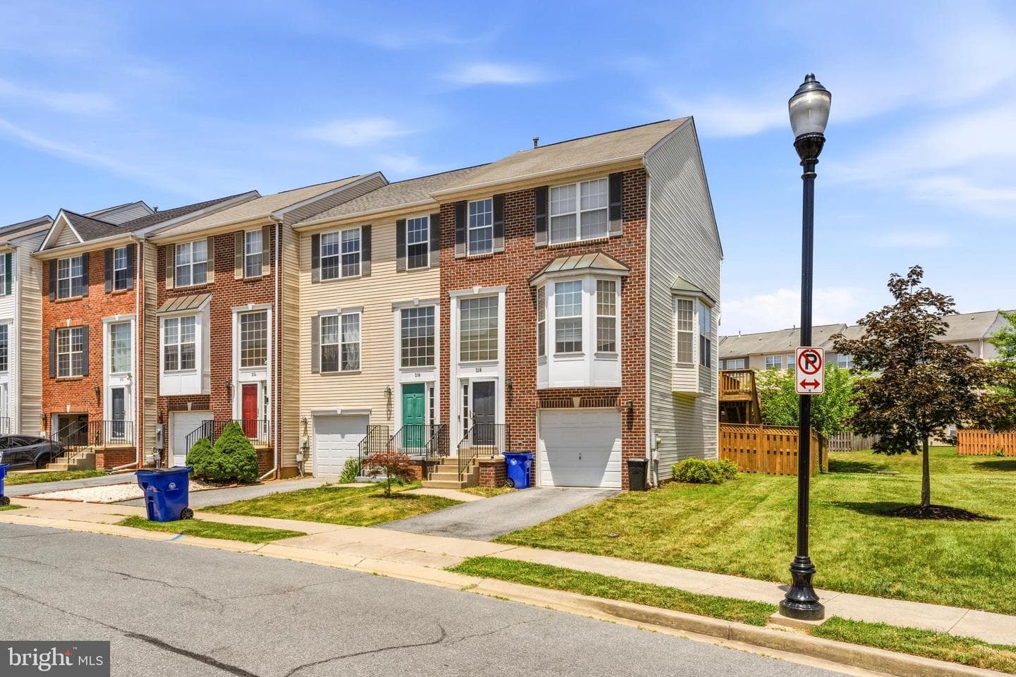 218 Harpers Way photo 2