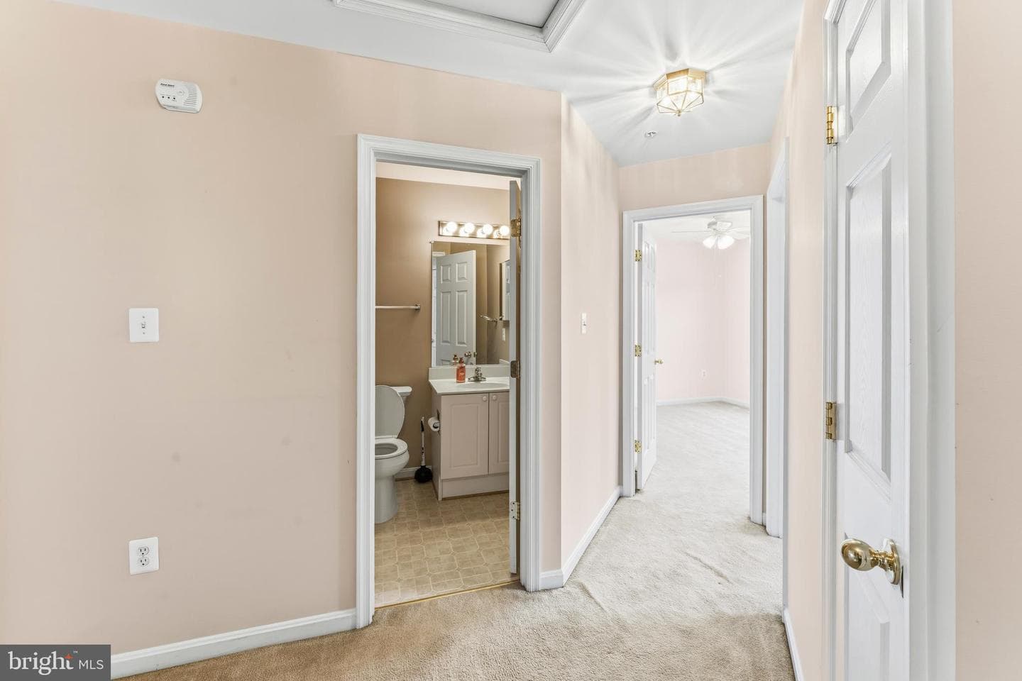 218 Harpers Way photo 29