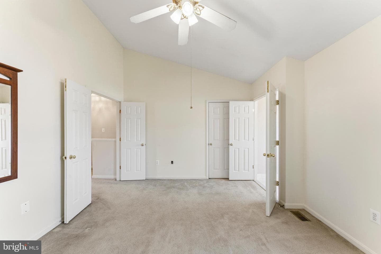 218 Harpers Way photo 37