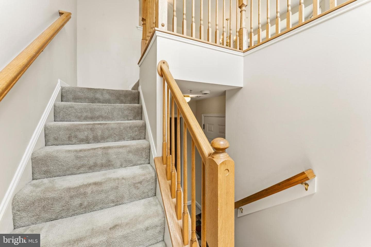 218 Harpers Way photo 4