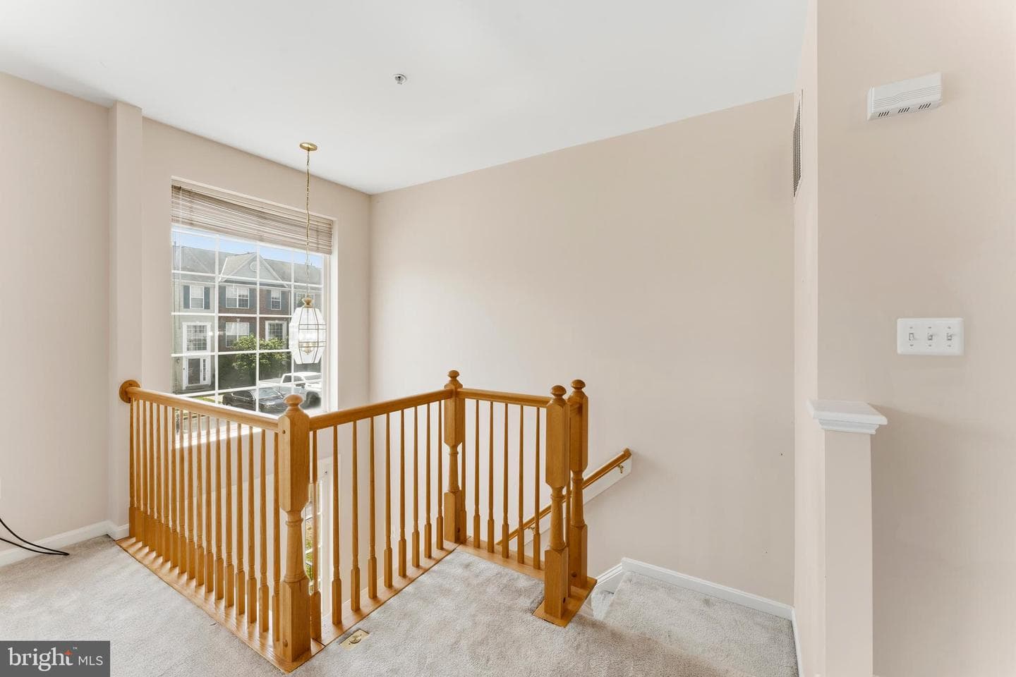 218 Harpers Way photo 5