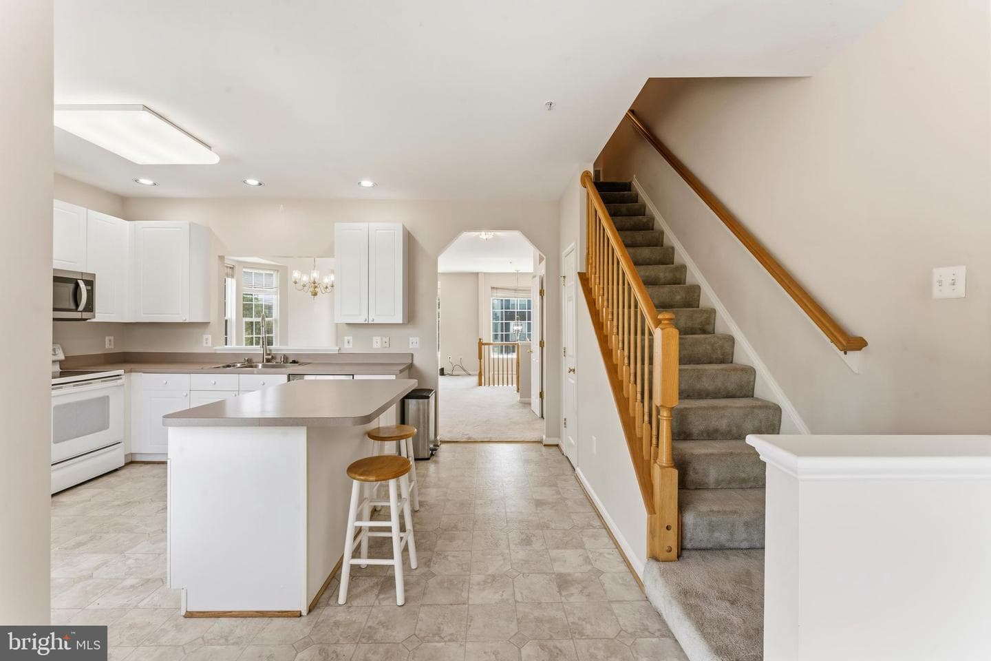 218 Harpers Way photo 8