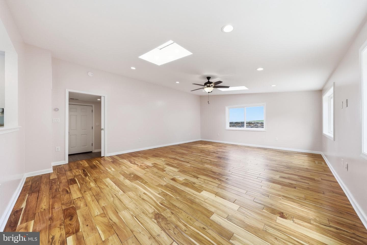 6113 Elaine Drive photo 16