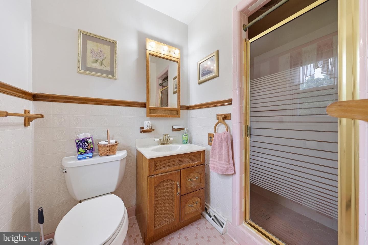 2 James Street photo 26