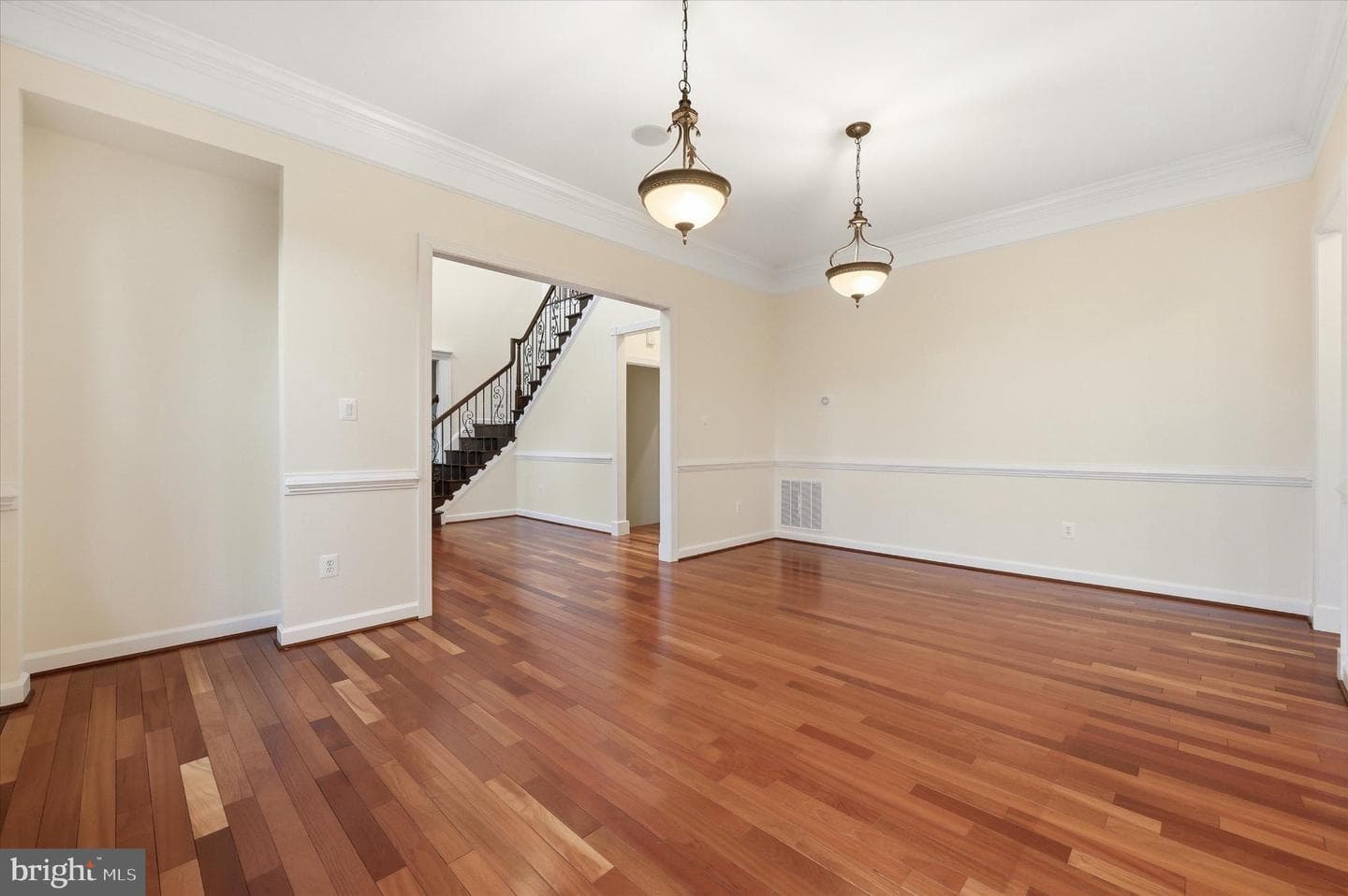 4311 Saratoga Springs Court photo 10