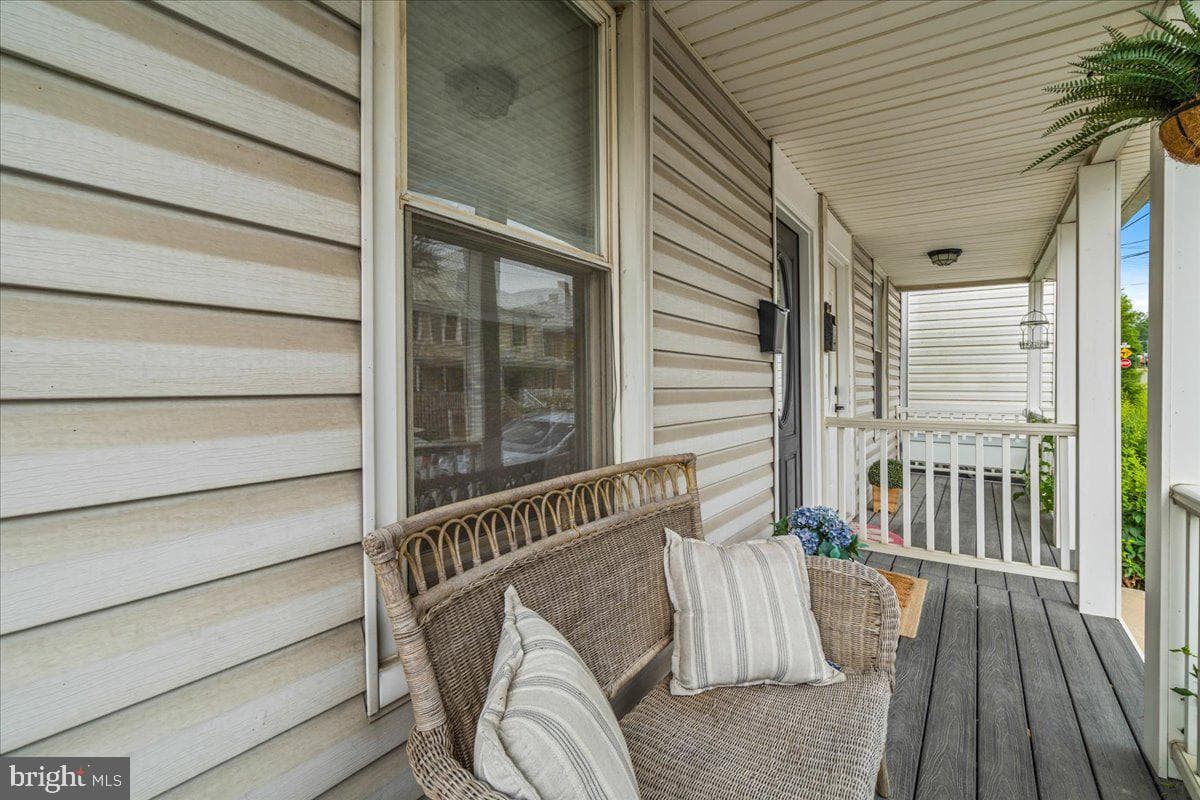 46 Hamilton Avenue photo 3
