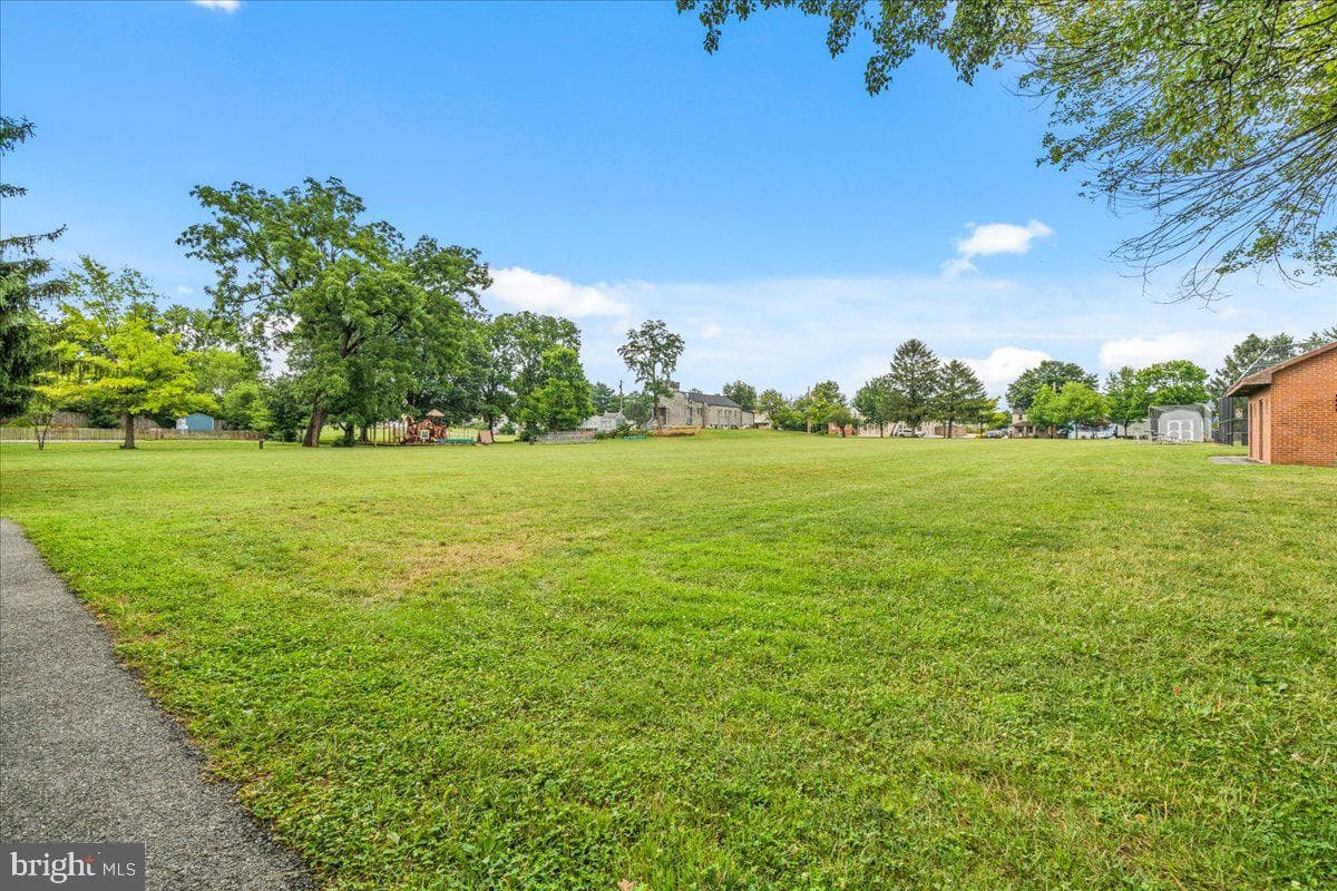 46 Hamilton Avenue photo 35