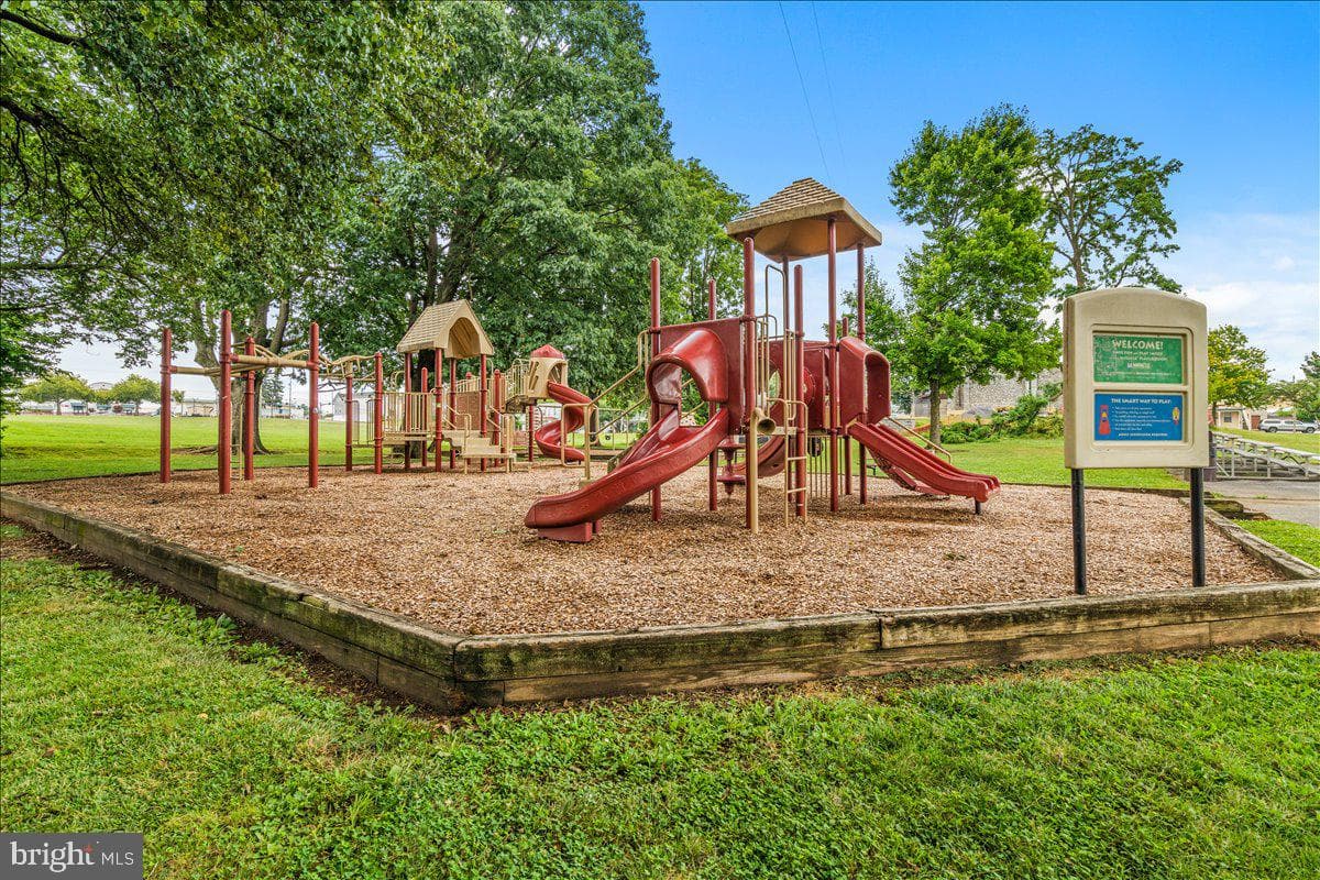 46 Hamilton Avenue photo 37