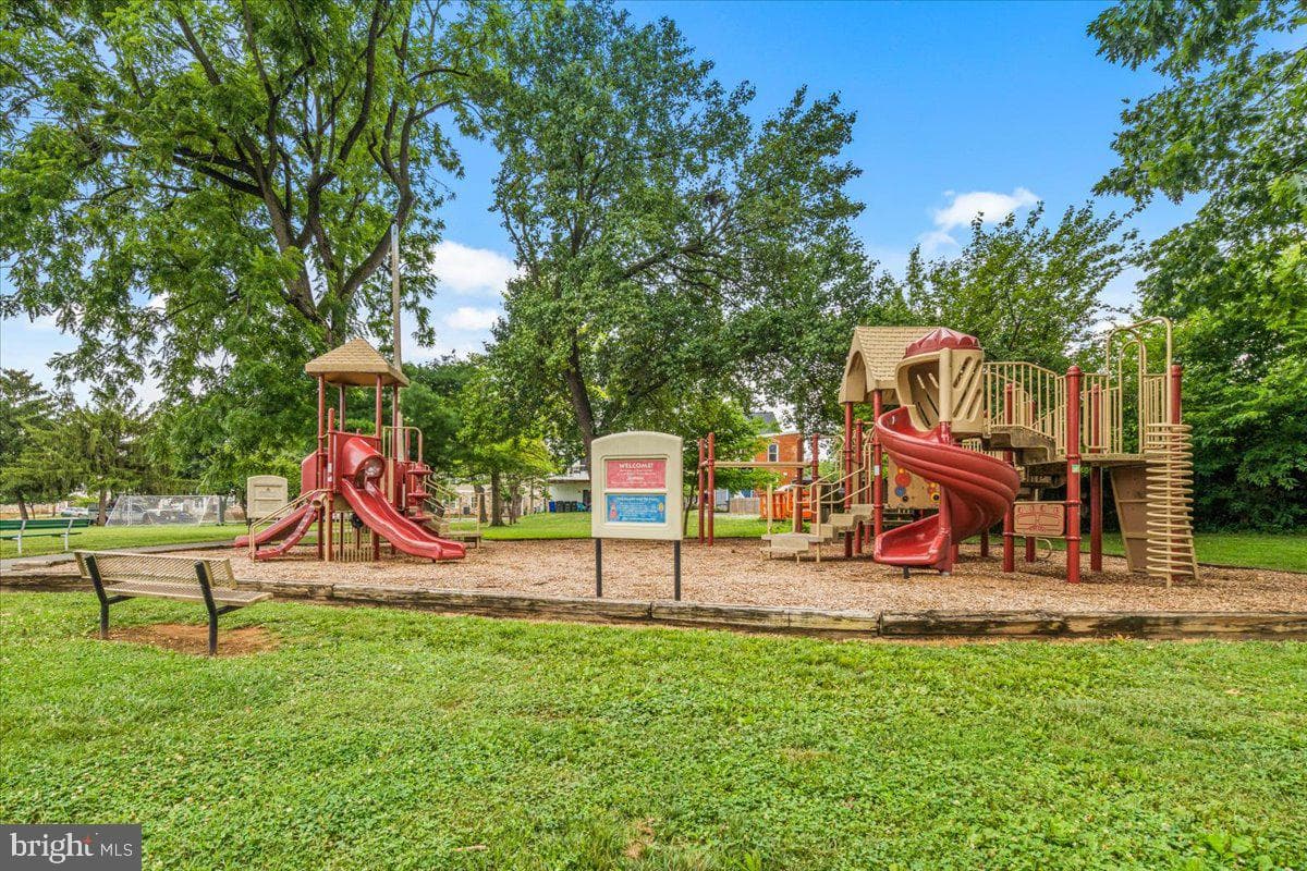46 Hamilton Avenue photo 38