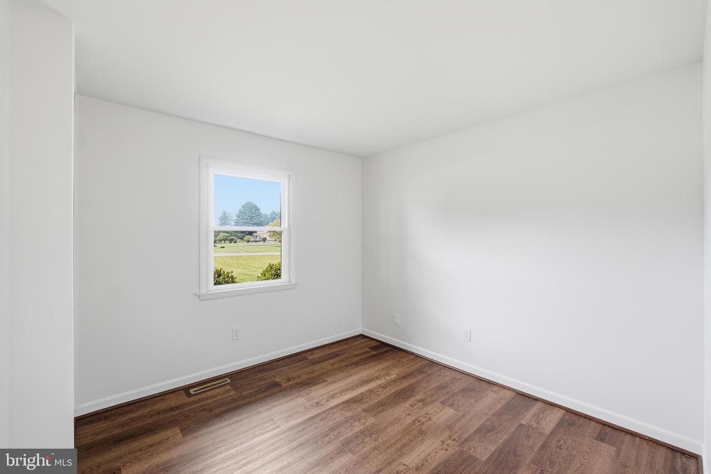 3405 Livingston Drive photo 22