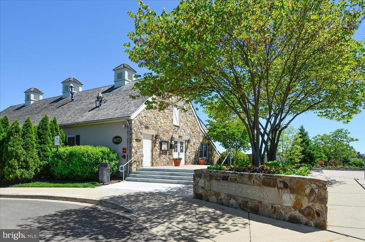 5913 Duvel Street photo 37