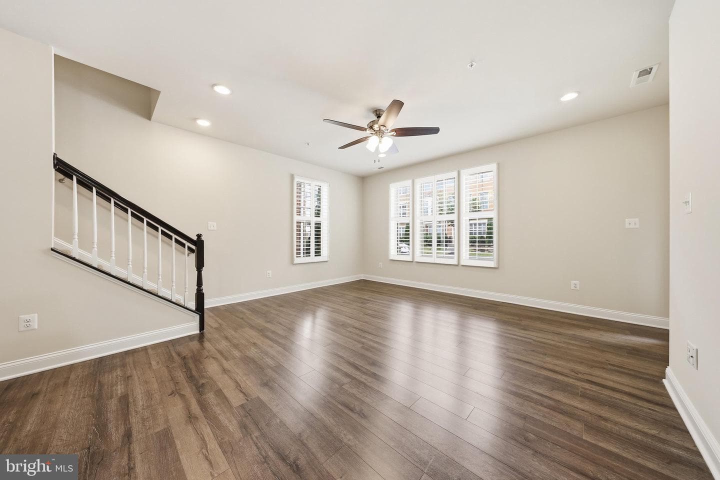 5017 Judicial Way photo 4