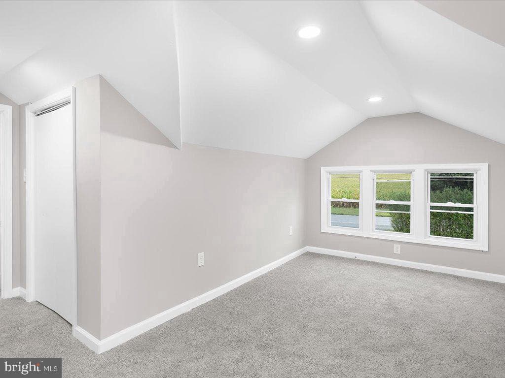 17411 N Seton Avenue photo 23