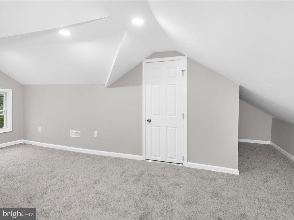 17411 N Seton Avenue photo 24