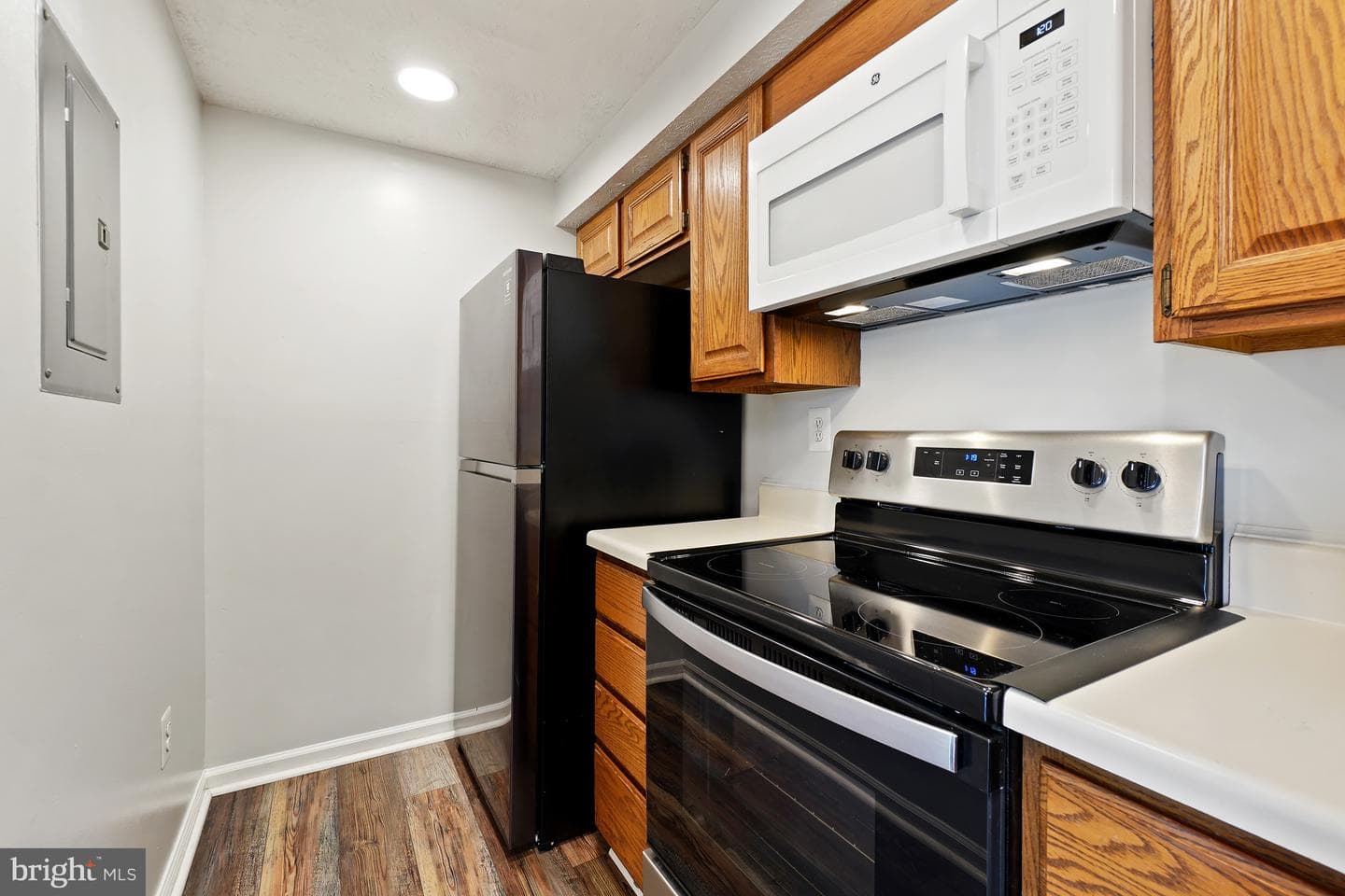 811 Stratford Way #E photo 10